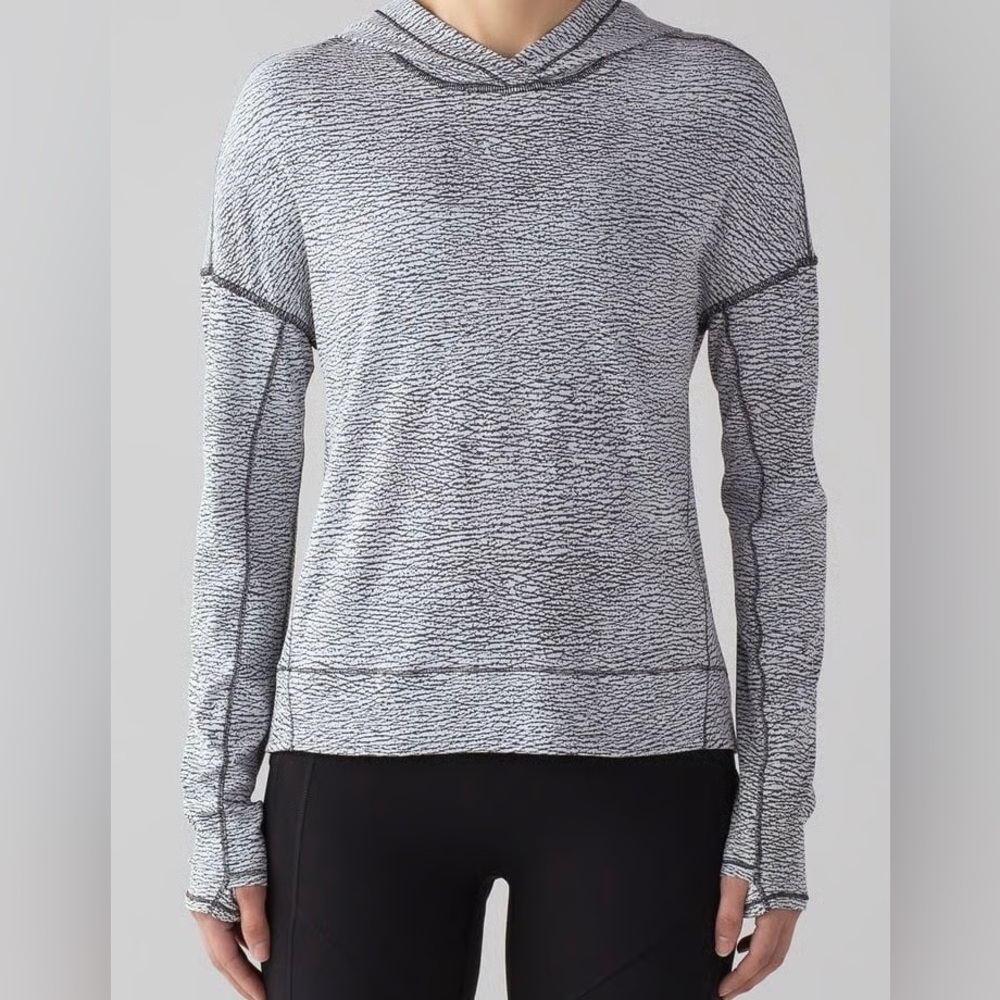 Lululemon Size 8 Nylon Lycra Stretchy Hoody Sweater White Gray